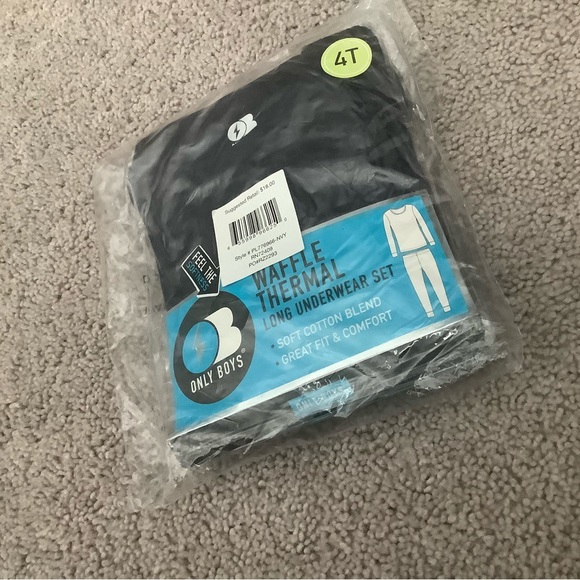 Little boy waffle thermal brand new size 4T ! - Picture 2 of 7